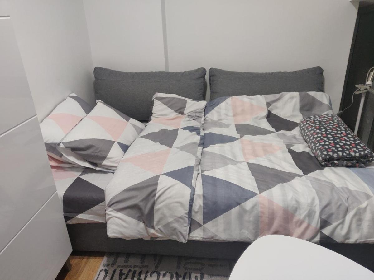Apartman Lori M Кралево Екстер'єр фото